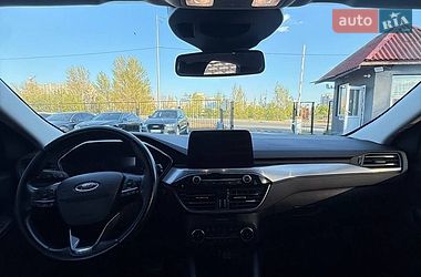 Позашляховик / Кросовер Ford Kuga 2022 в Києві