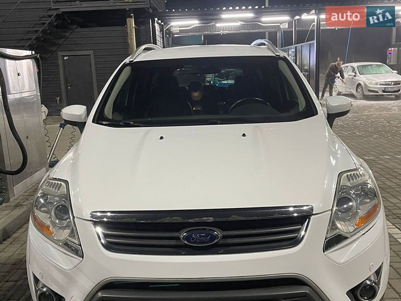 Позашляховик / Кросовер Ford Kuga 2012 в Звягелі