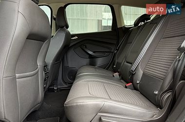 Позашляховик / Кросовер Ford Kuga 2019 в Києві