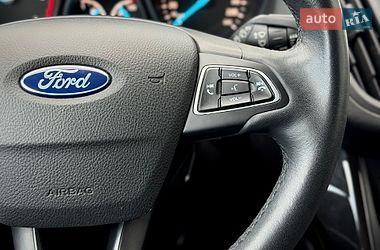 Позашляховик / Кросовер Ford Kuga 2019 в Києві