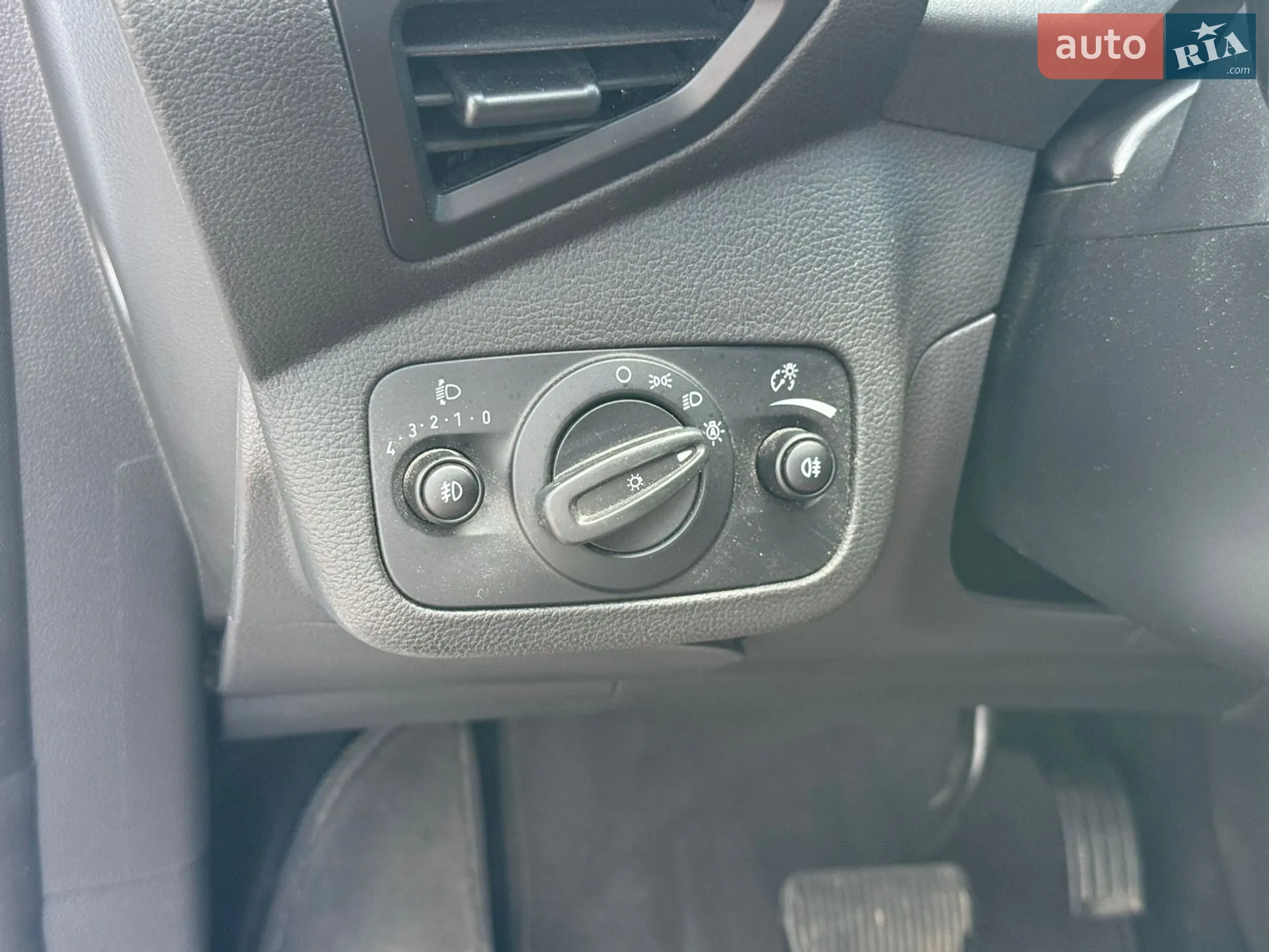 2017 Ford Kuga - мініатюра 35