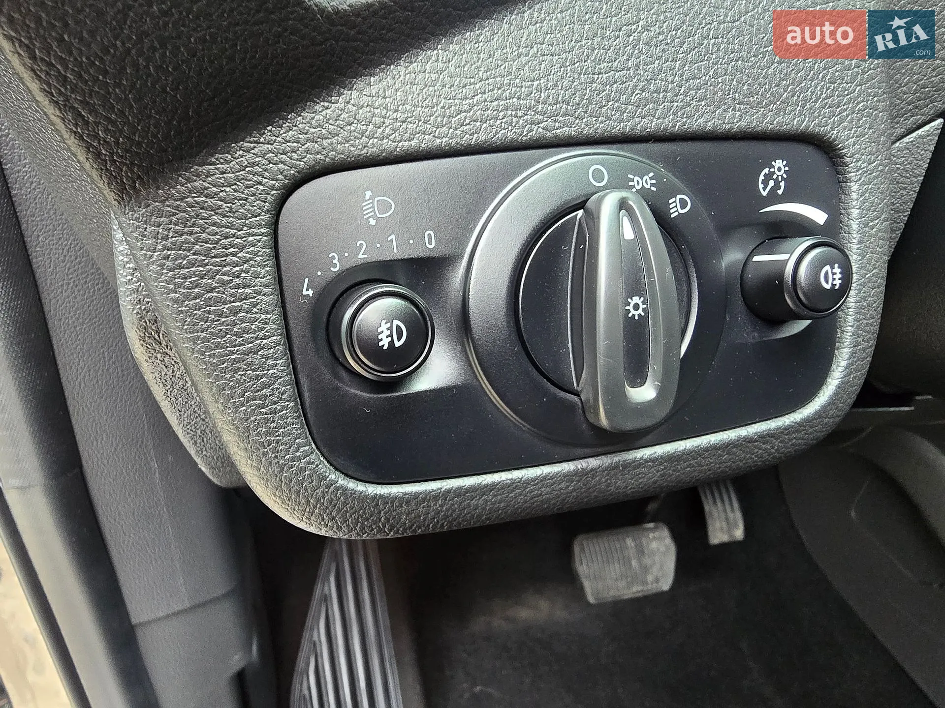 2016 Ford Kuga - мініатюра 22