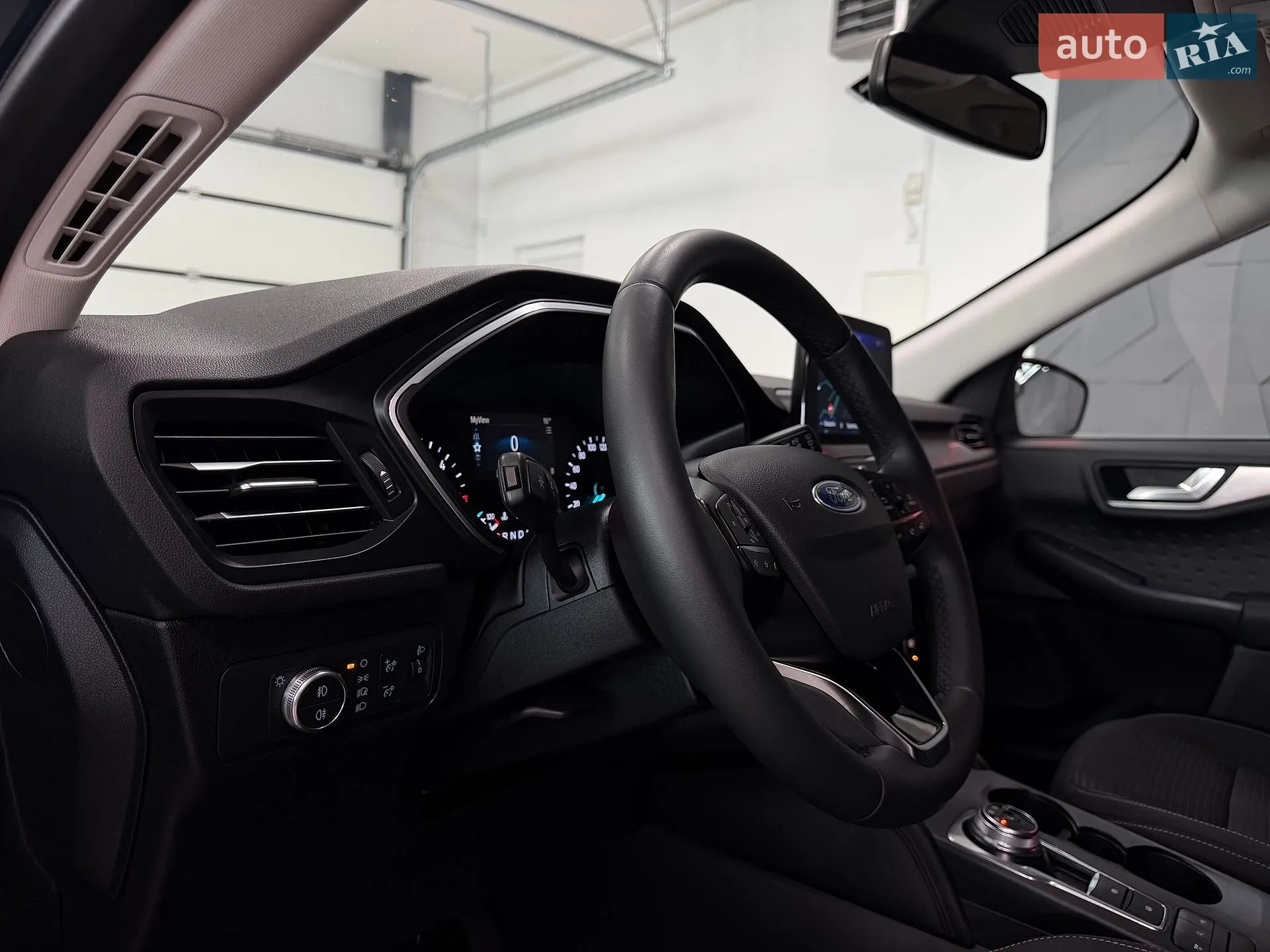 2020 Ford Kuga - мініатюра 27