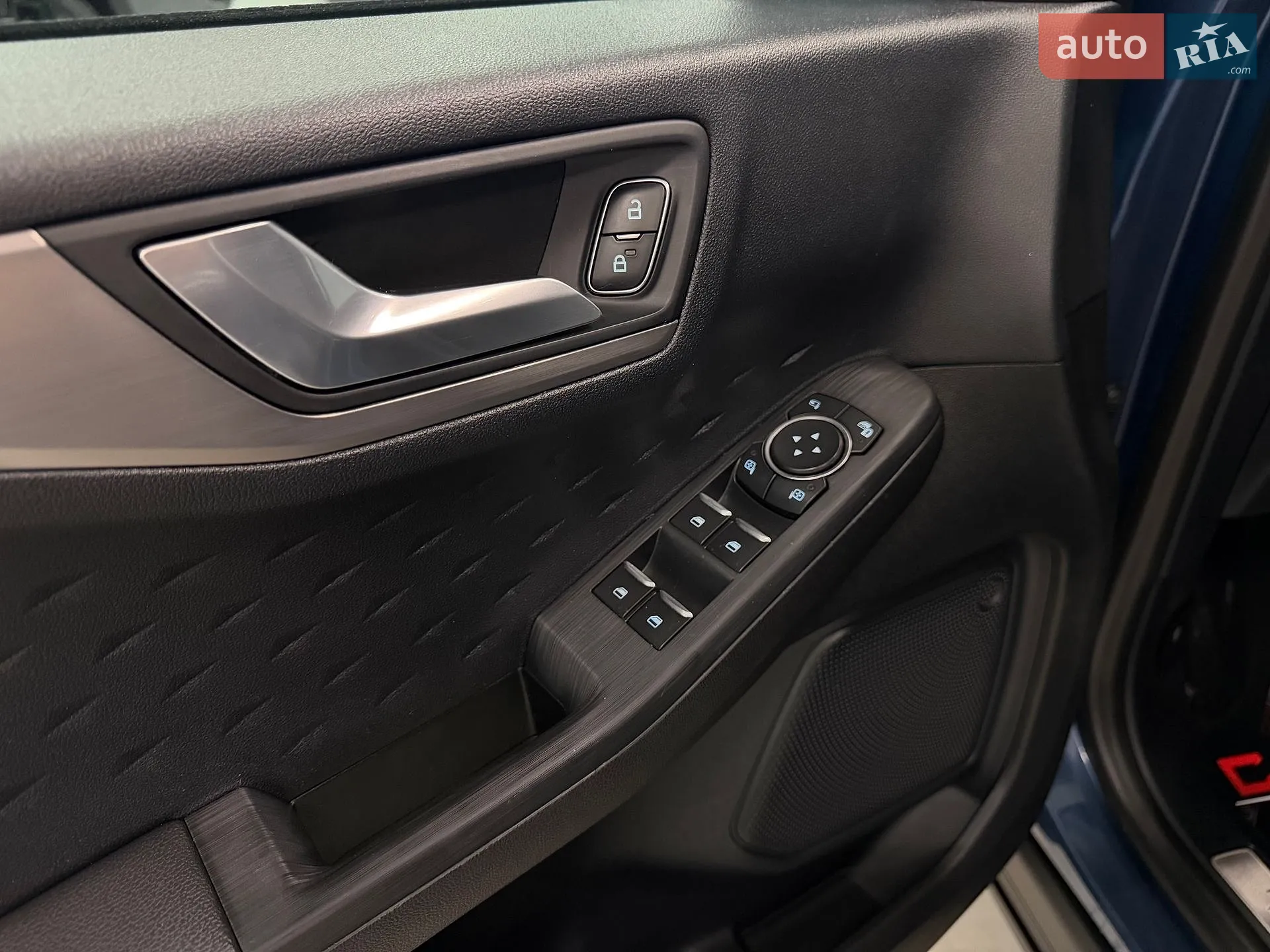 2020 Ford Kuga - мініатюра 38