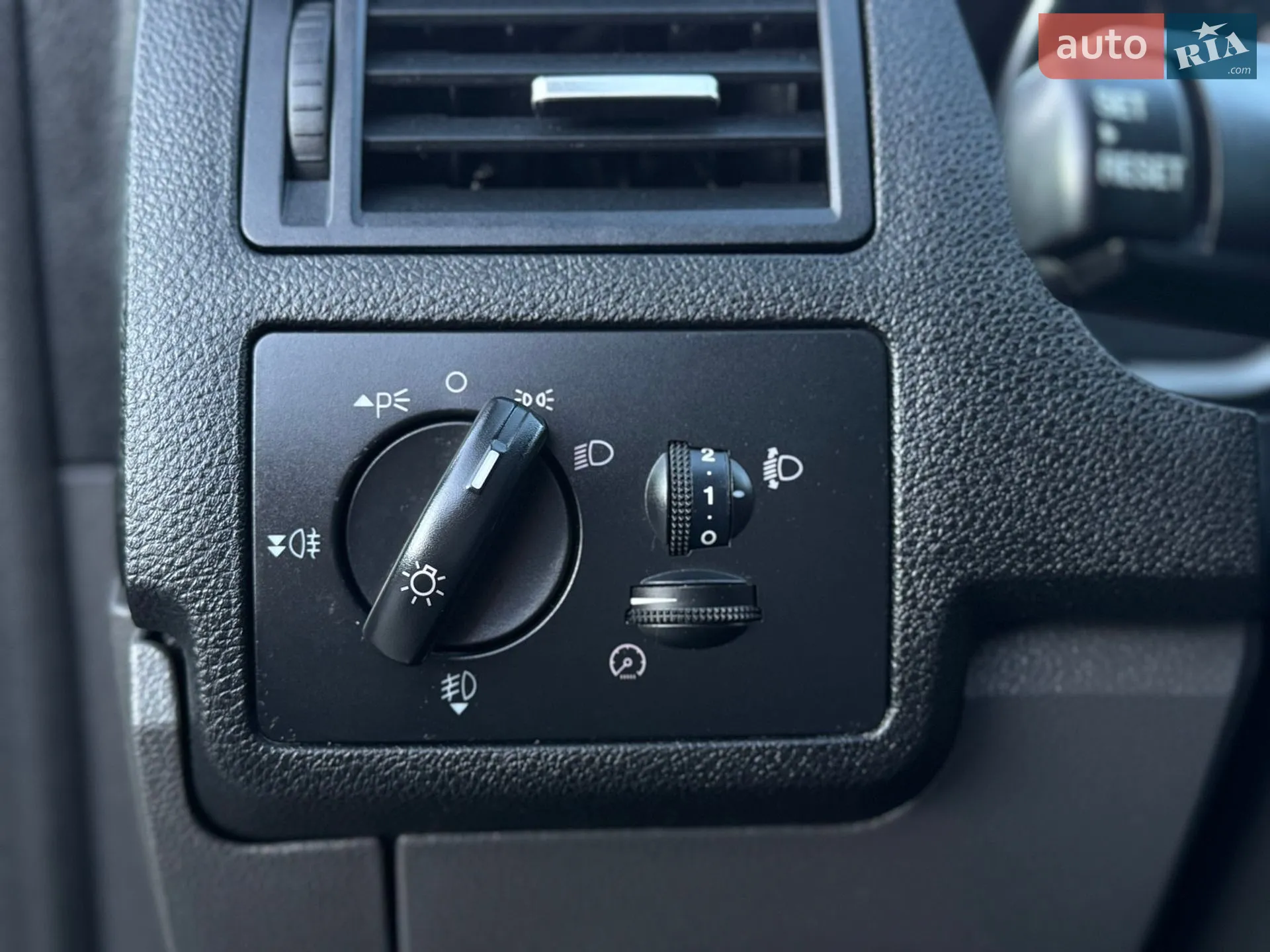 2012 Ford Kuga - мініатюра 33