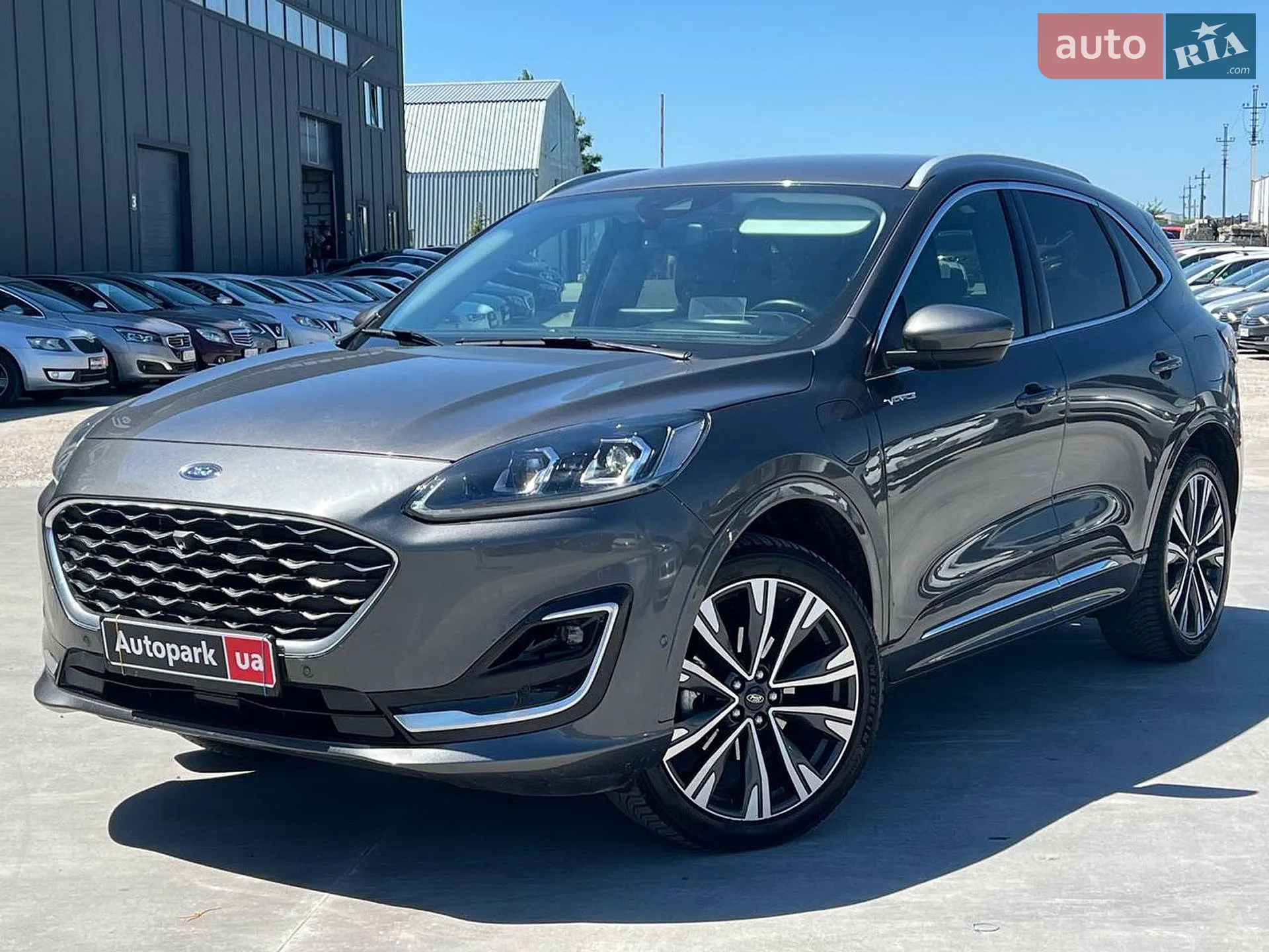 2022 Ford Kuga - фото 1