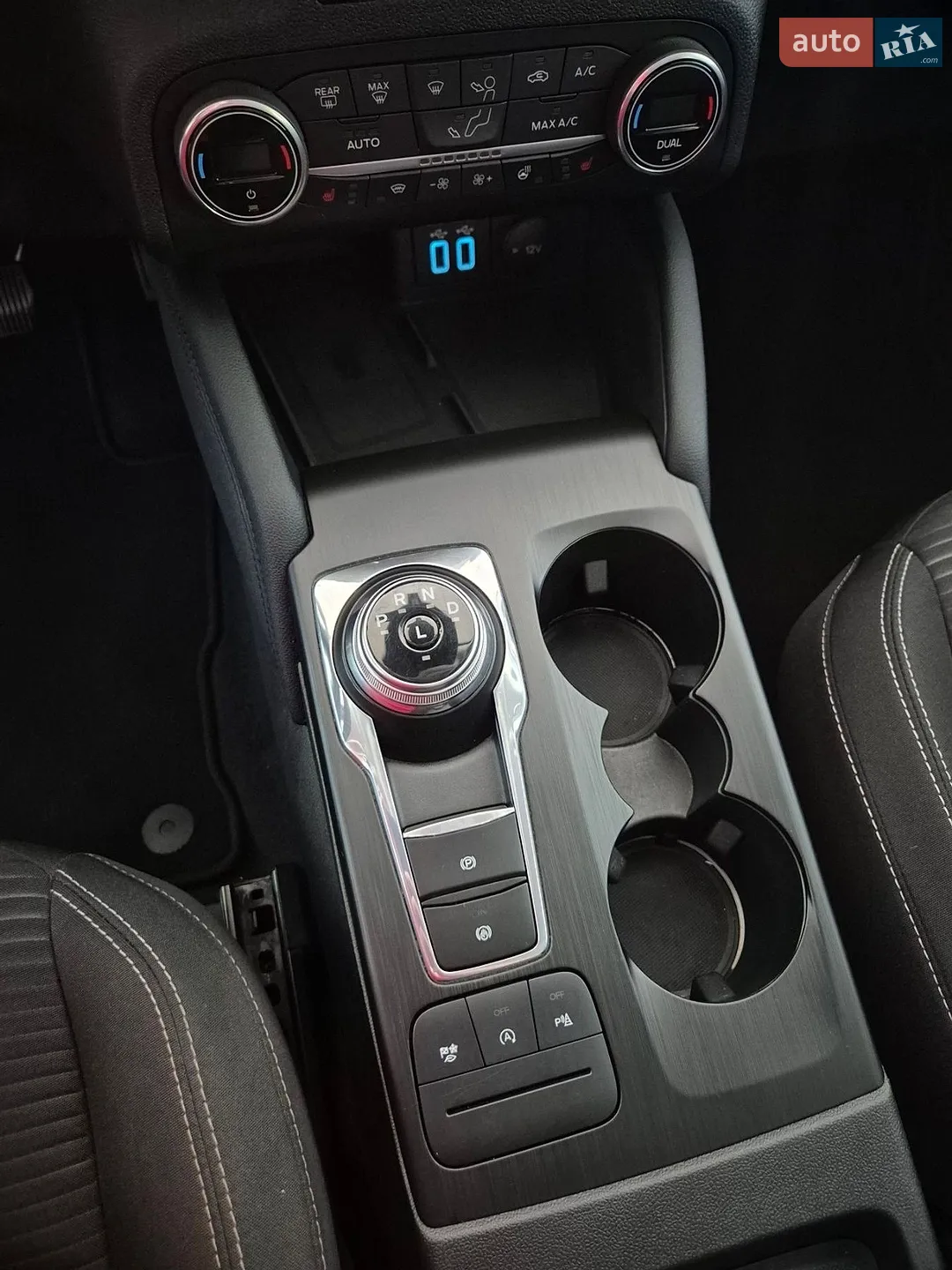 2021 Ford Kuga - мініатюра 16