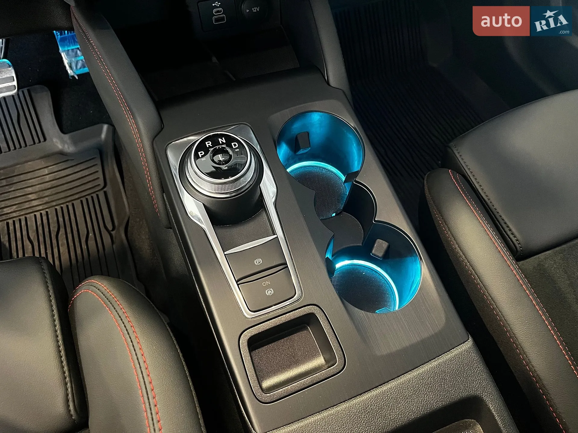 2025 Ford Kuga - мініатюра 12