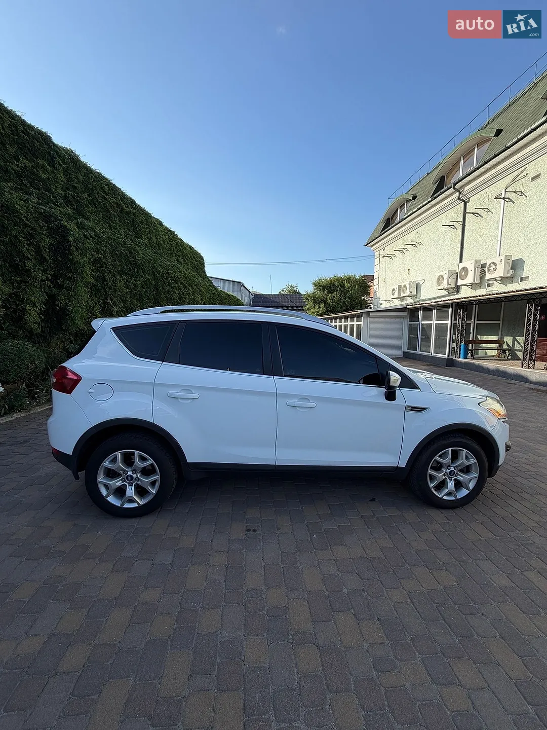 2010 Ford Kuga - мініатюра 4