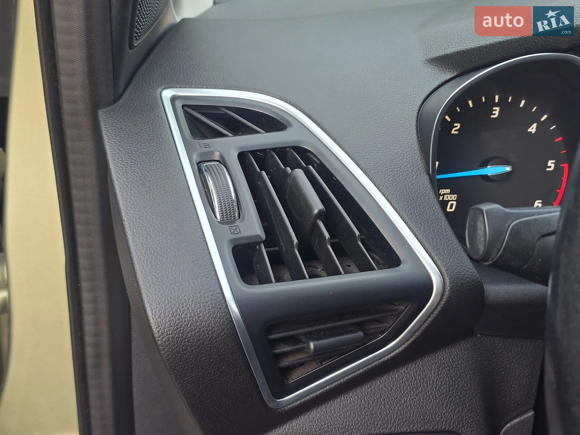 2013 Ford Kuga - мініатюра 32
