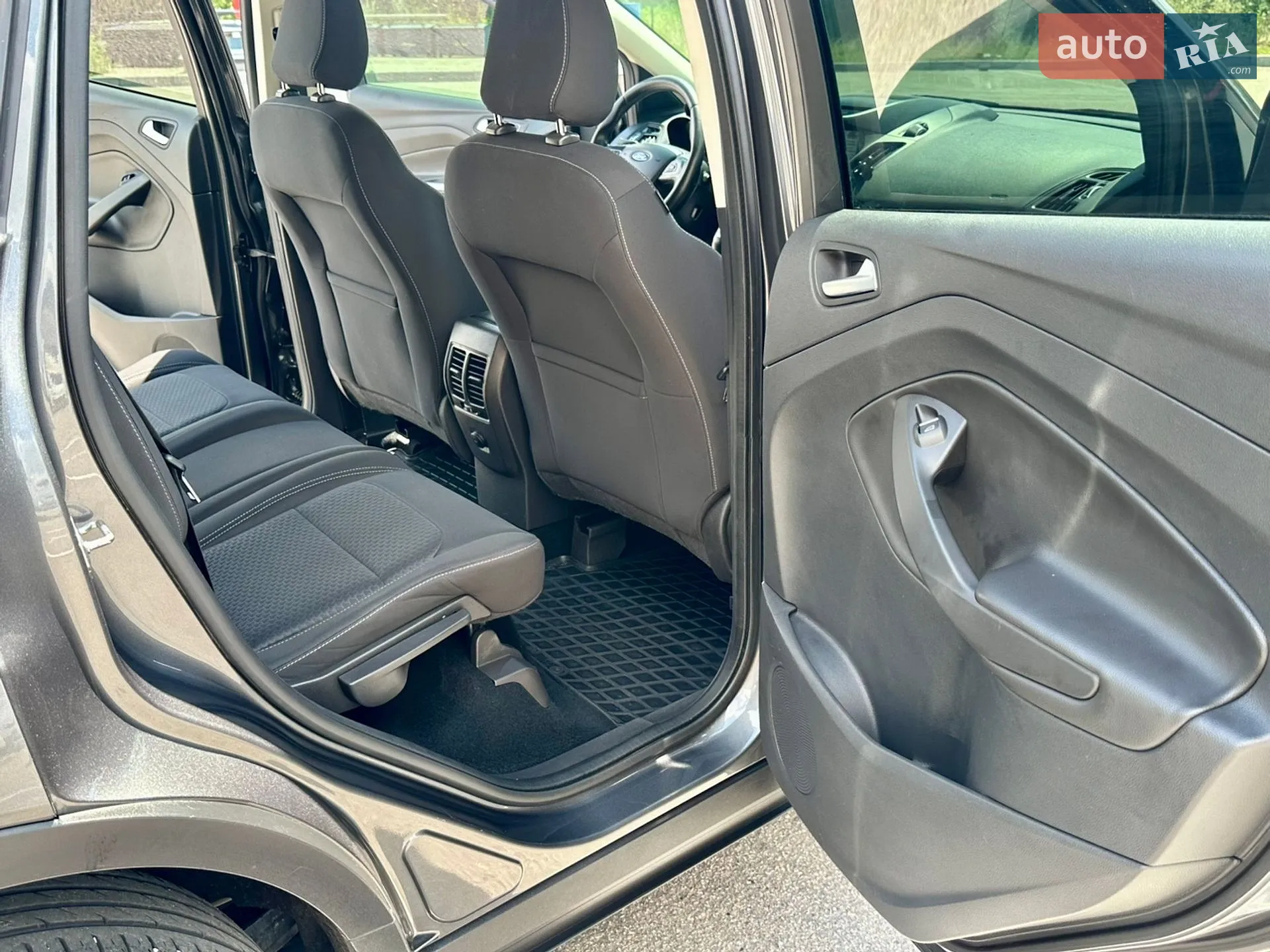 2017 Ford Kuga - мініатюра 27