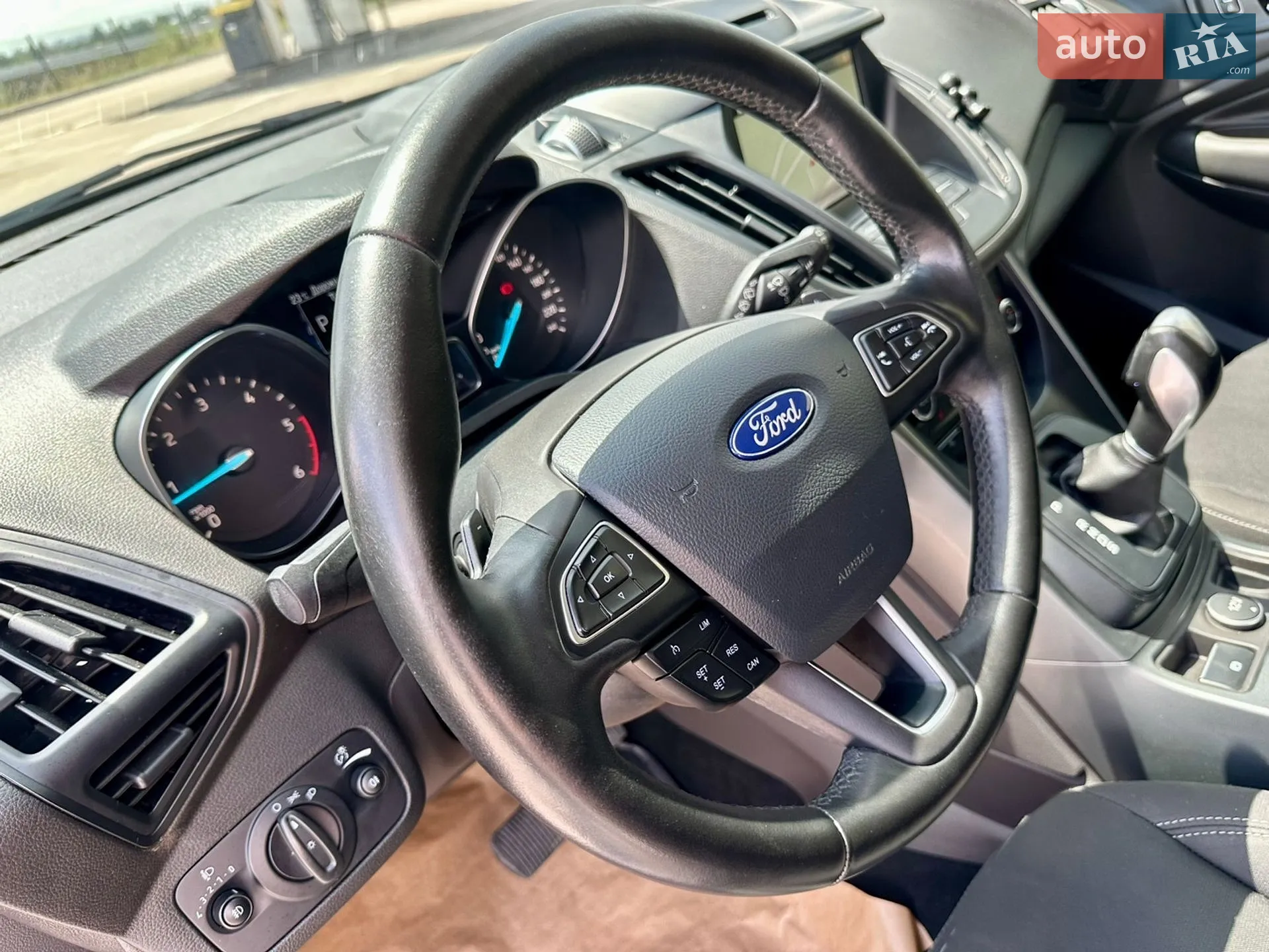 2017 Ford Kuga - мініатюра 36