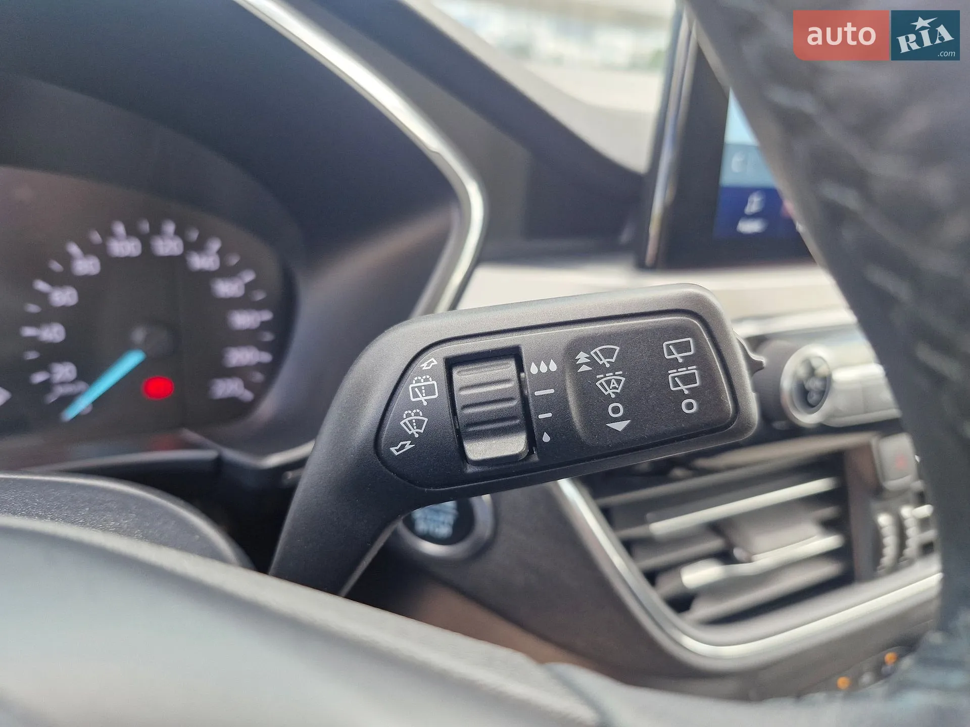 2020 Ford Kuga - мініатюра 37