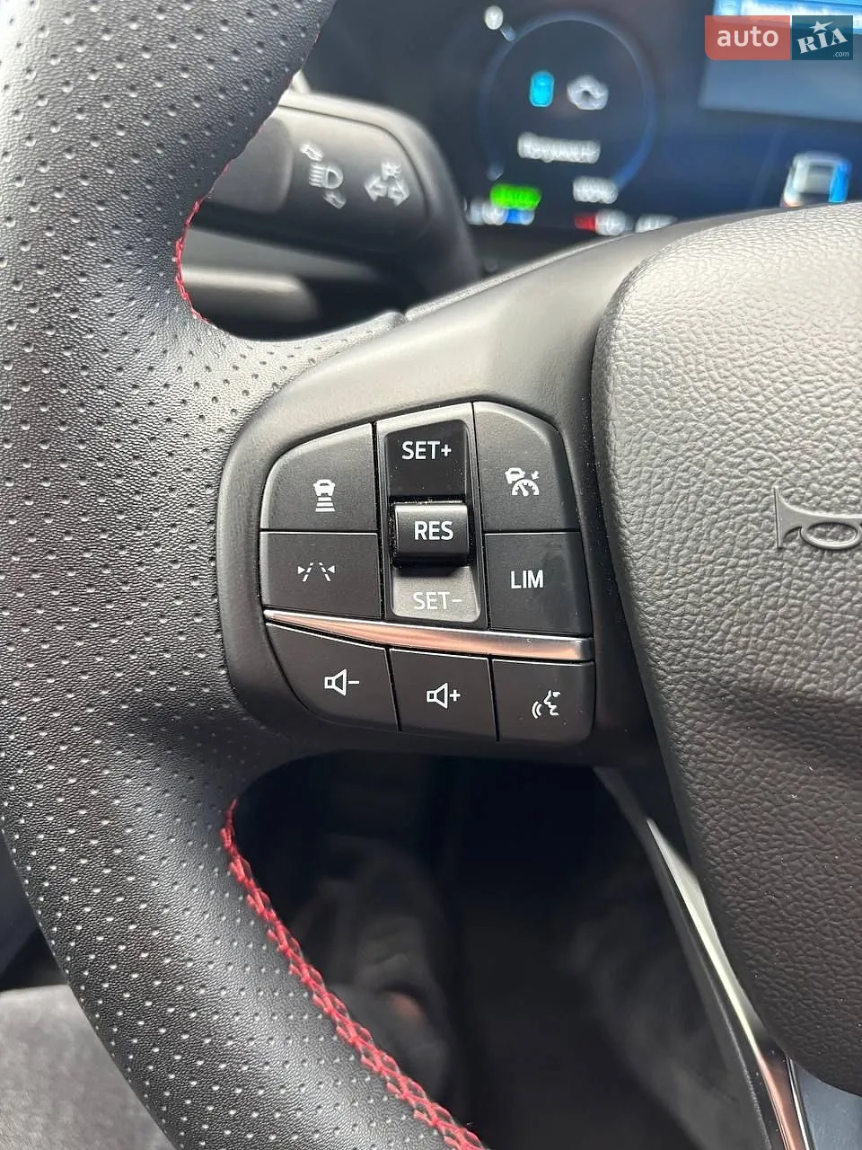 2025 Ford Kuga - мініатюра 25