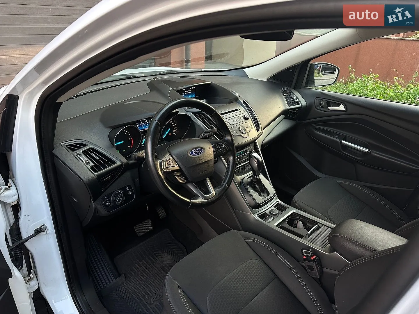 2017 Ford Kuga - мініатюра 30