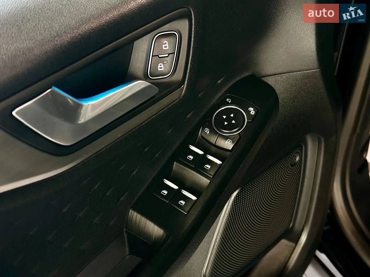 2020 Ford Kuga - мініатюра 26