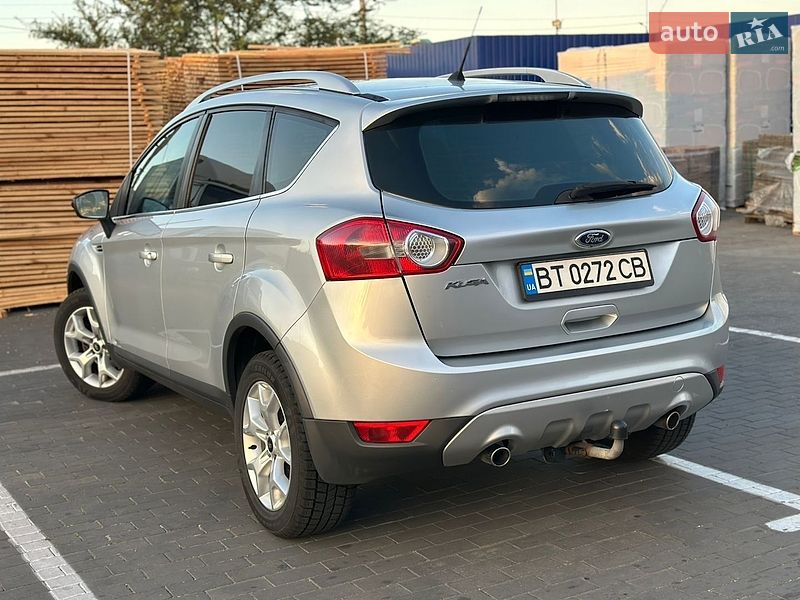 Внедорожник / Кроссовер Ford Kuga 2011 в Николаеве