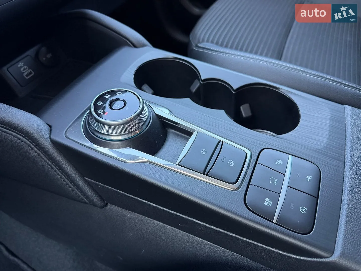 2022 Ford Kuga - мініатюра 23