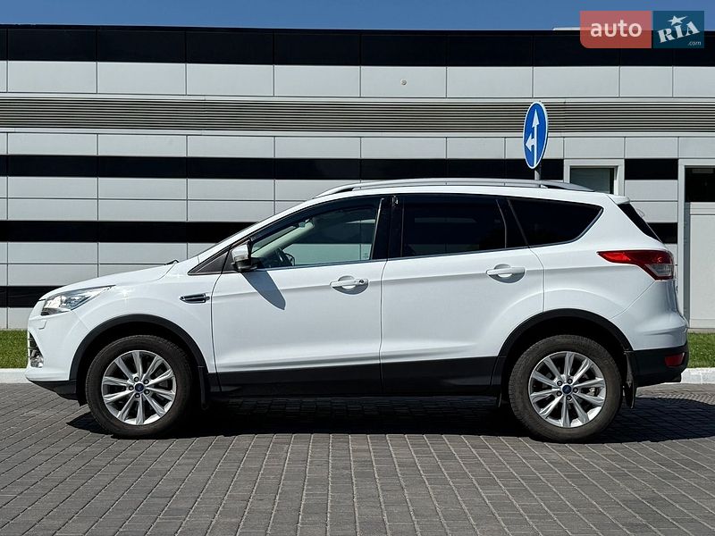 Внедорожник / Кроссовер Ford Kuga 2016 в Одессе