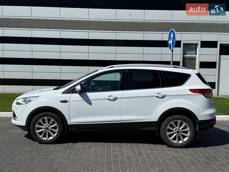 Внедорожник / Кроссовер Ford Kuga 2016 в Одессе