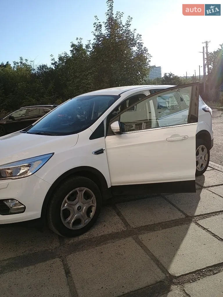 2019 Ford Kuga - мініатюра 2