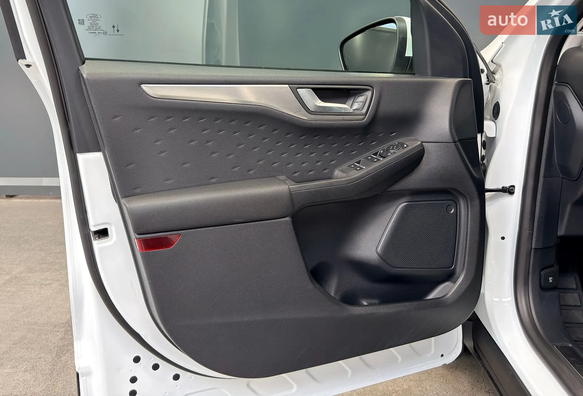 2020 Ford Kuga - мініатюра 33