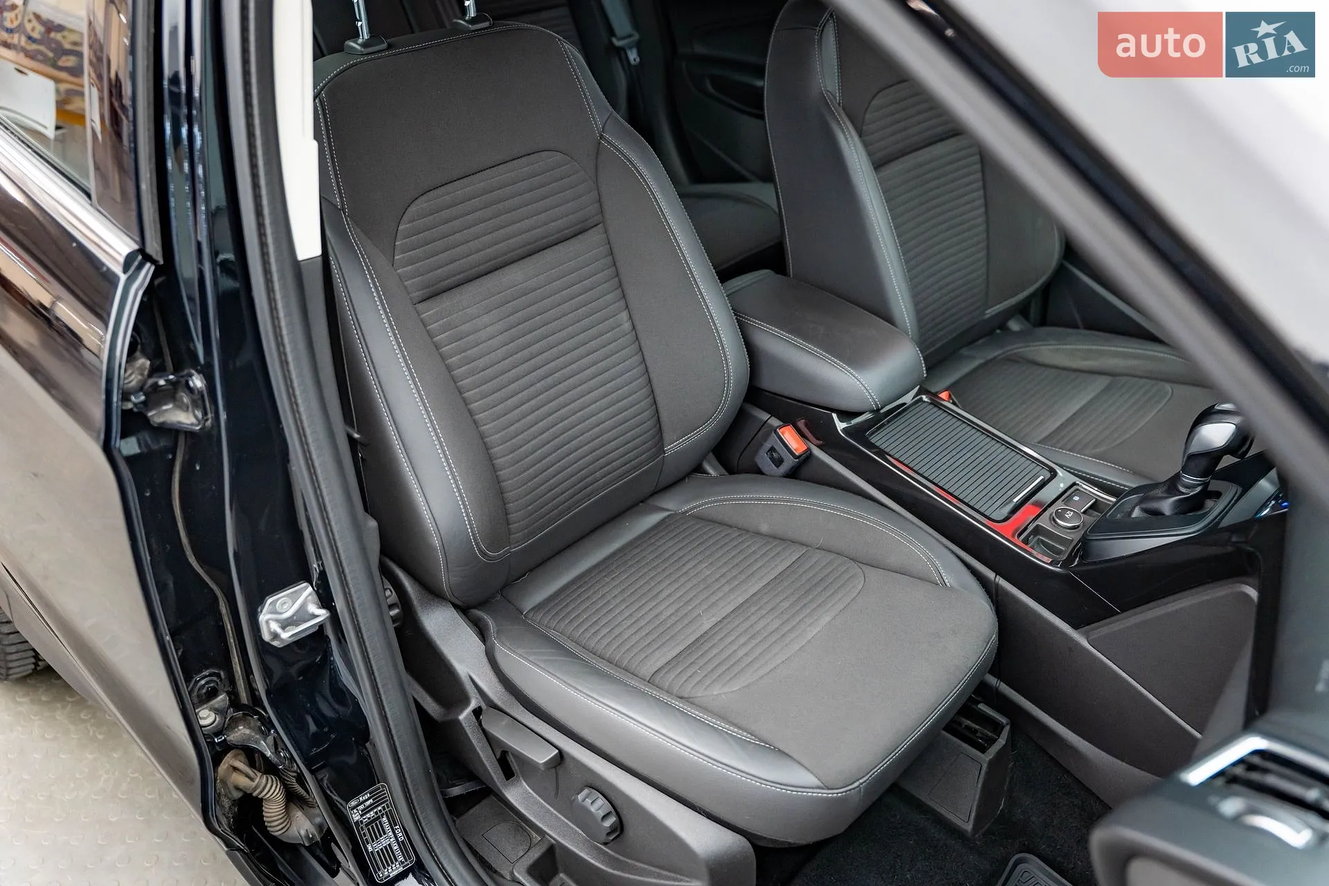 2019 Ford Kuga - мініатюра 22