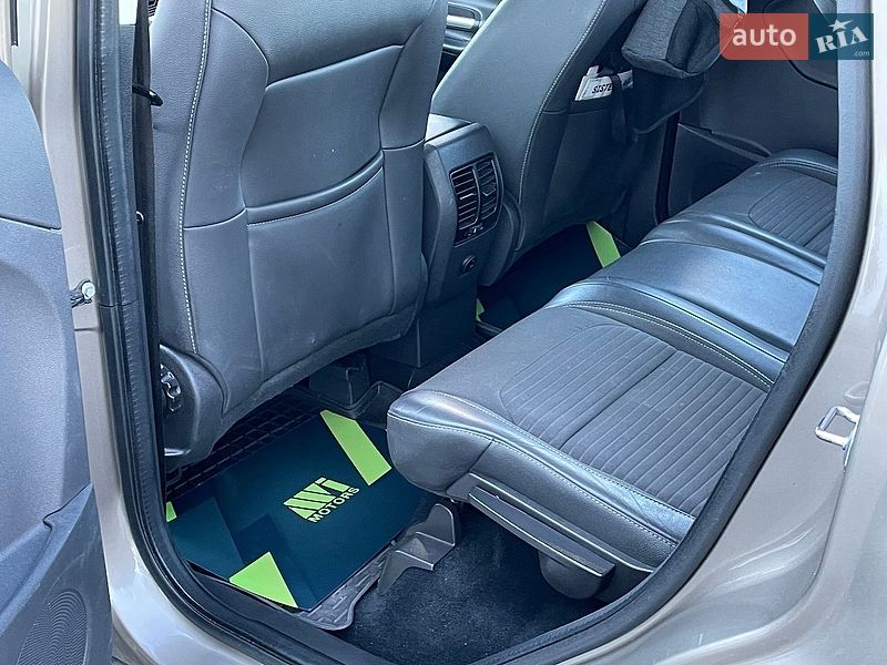 Позашляховик / Кросовер Ford Kuga 2019 в Києві фото 46 Позашляховик / Кросовер Ford Kuga 2019 в Києві