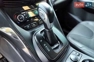 Внедорожник / Кроссовер Ford Kuga 2013 в Киеве