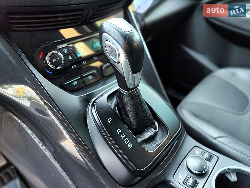 Внедорожник / Кроссовер Ford Kuga 2013 в Киеве
