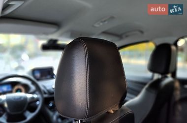 Внедорожник / Кроссовер Ford Kuga 2013 в Киеве
