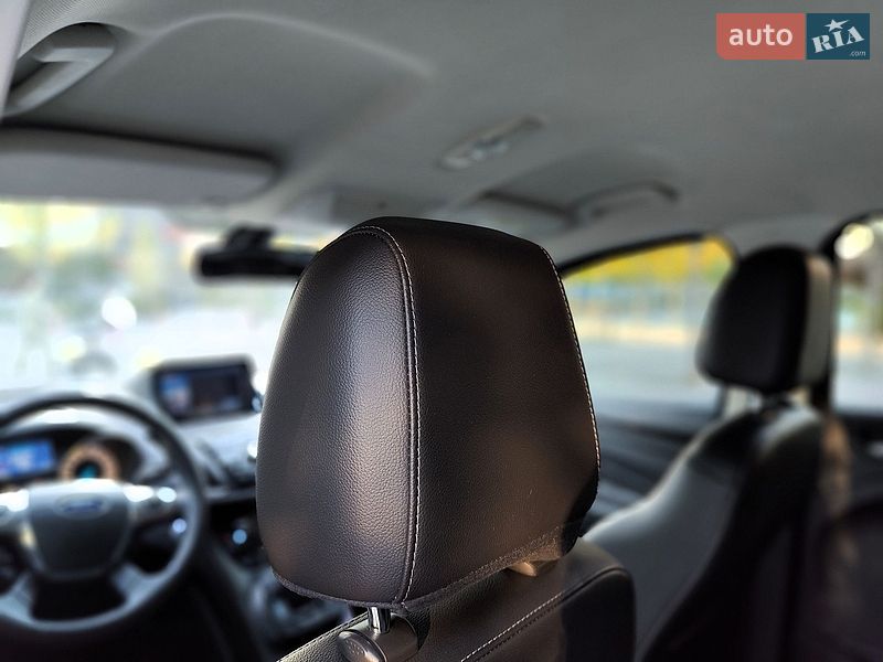 Внедорожник / Кроссовер Ford Kuga 2013 в Киеве