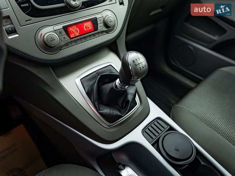 Внедорожник / Кроссовер Ford Kuga 2011 в Киеве