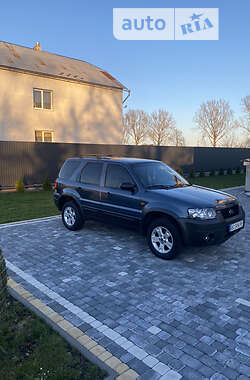 Внедорожник / Кроссовер Ford Maverick 2004 в 