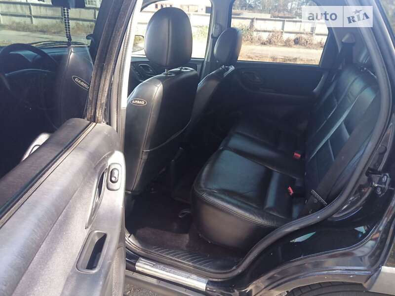 Позашляховик / Кросовер Ford Maverick 2003 в Мені