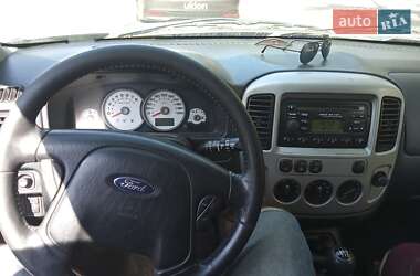 Внедорожник / Кроссовер Ford Maverick 2005 в 