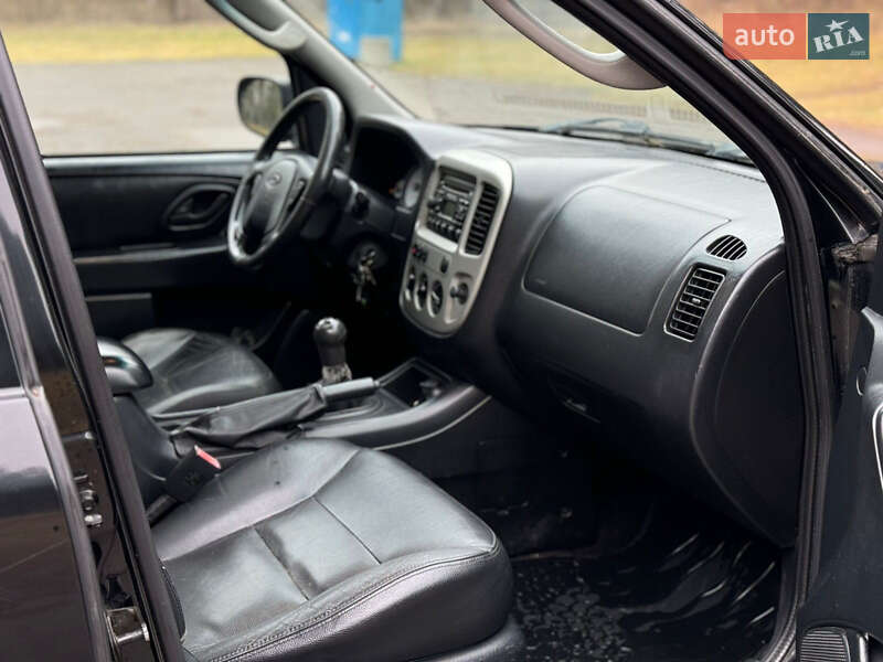Внедорожник / Кроссовер Ford Maverick 2007 в Костополе