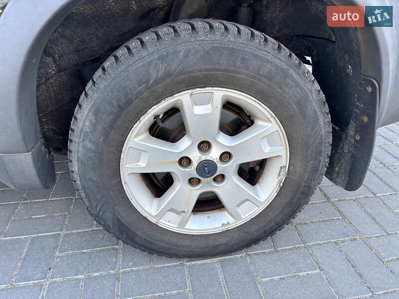 Внедорожник / Кроссовер Ford Maverick 2007 в Костополе