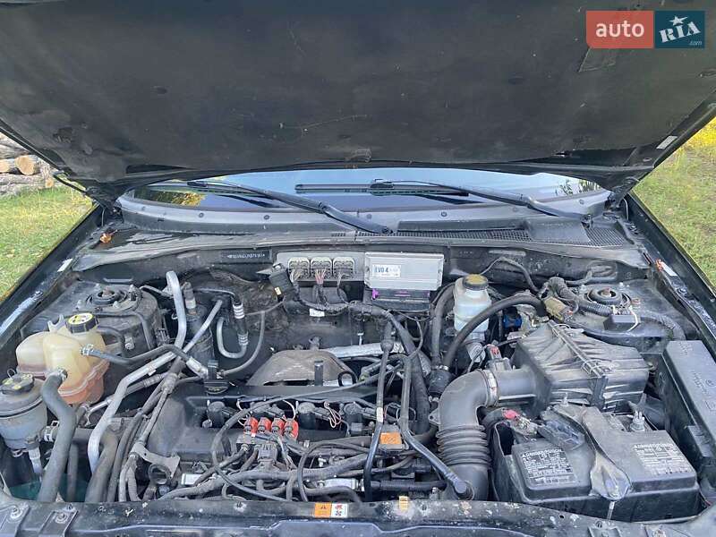 Внедорожник / Кроссовер Ford Maverick 2007 в Лысянке