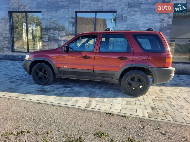 Внедорожник / Кроссовер Ford Maverick 2003 в Костополе