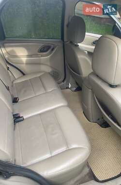 Внедорожник / Кроссовер Ford Maverick 2005 в 