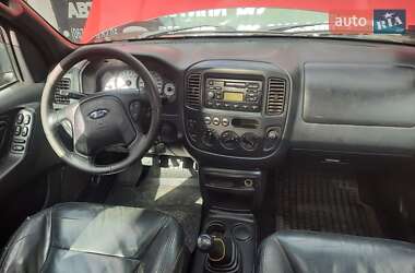 Внедорожник / Кроссовер Ford Maverick 2003 в 
