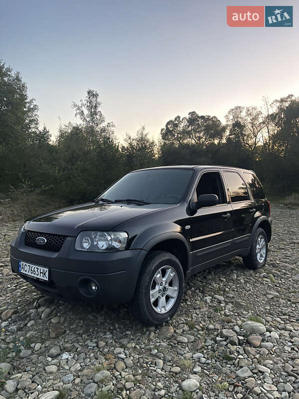 Внедорожник / Кроссовер Ford Maverick 2005 в Долине