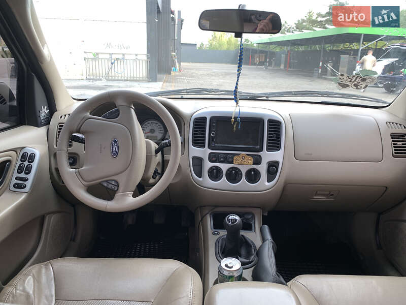 Позашляховик / Кросовер Ford Maverick 2005 в Львові