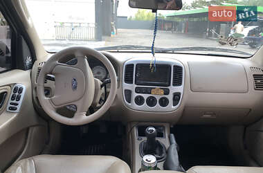 Внедорожник / Кроссовер Ford Maverick 2005 в 