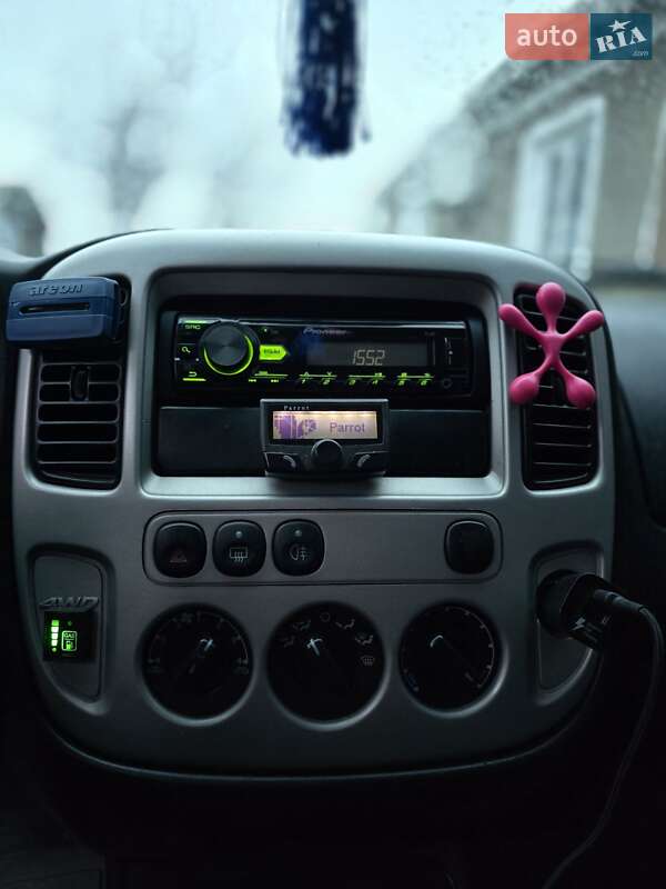 Позашляховик / Кросовер Ford Maverick 2007 в Чуднові