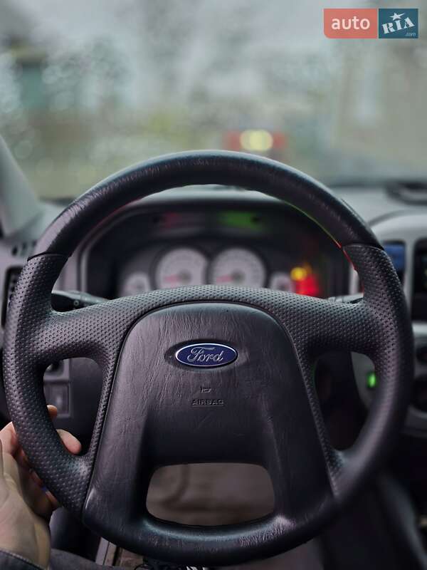 Позашляховик / Кросовер Ford Maverick 2007 в Чуднові