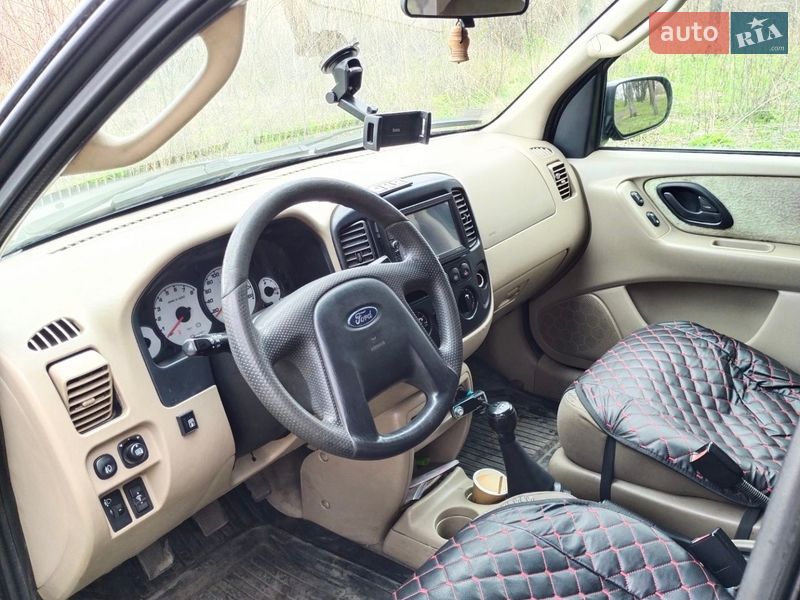 Внедорожник / Кроссовер Ford Maverick 2002 в Магдалиновке