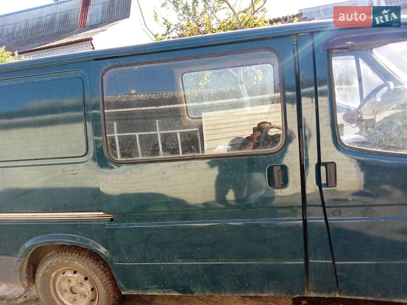 Минивэн Ford Model T 1998 в Умани