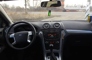 Седан Ford Mondeo 2014 в Киеве